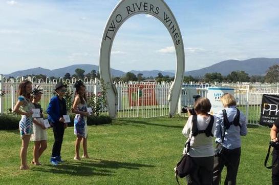 Hunter Valley WIMnet Fashions on the Field competition at Muswellbrook Race Club yesterday #huntercoalfestival