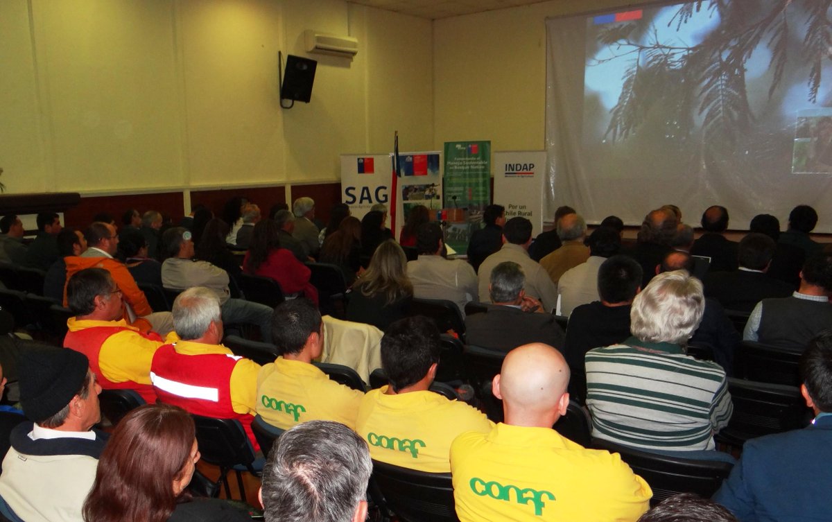 conafohiggins's tweet photo. Ministro de agricultura destaca creación del Servicio Nacional Forestal y aporte de 
CONAF durante Cuenta Pública2014 http://t.co/KZ5ol3BO9F