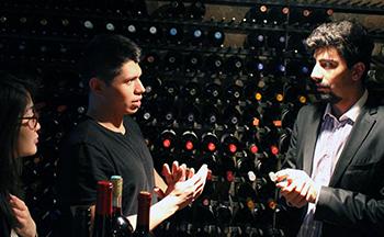 GlobalMichigan's tweet photo. A fun weekend read for #wine lovers: @umich students work with Chilean vineyards: http://t.co/Y8QiUkriUT #RossChile http://t.co/KC3v4ME8un