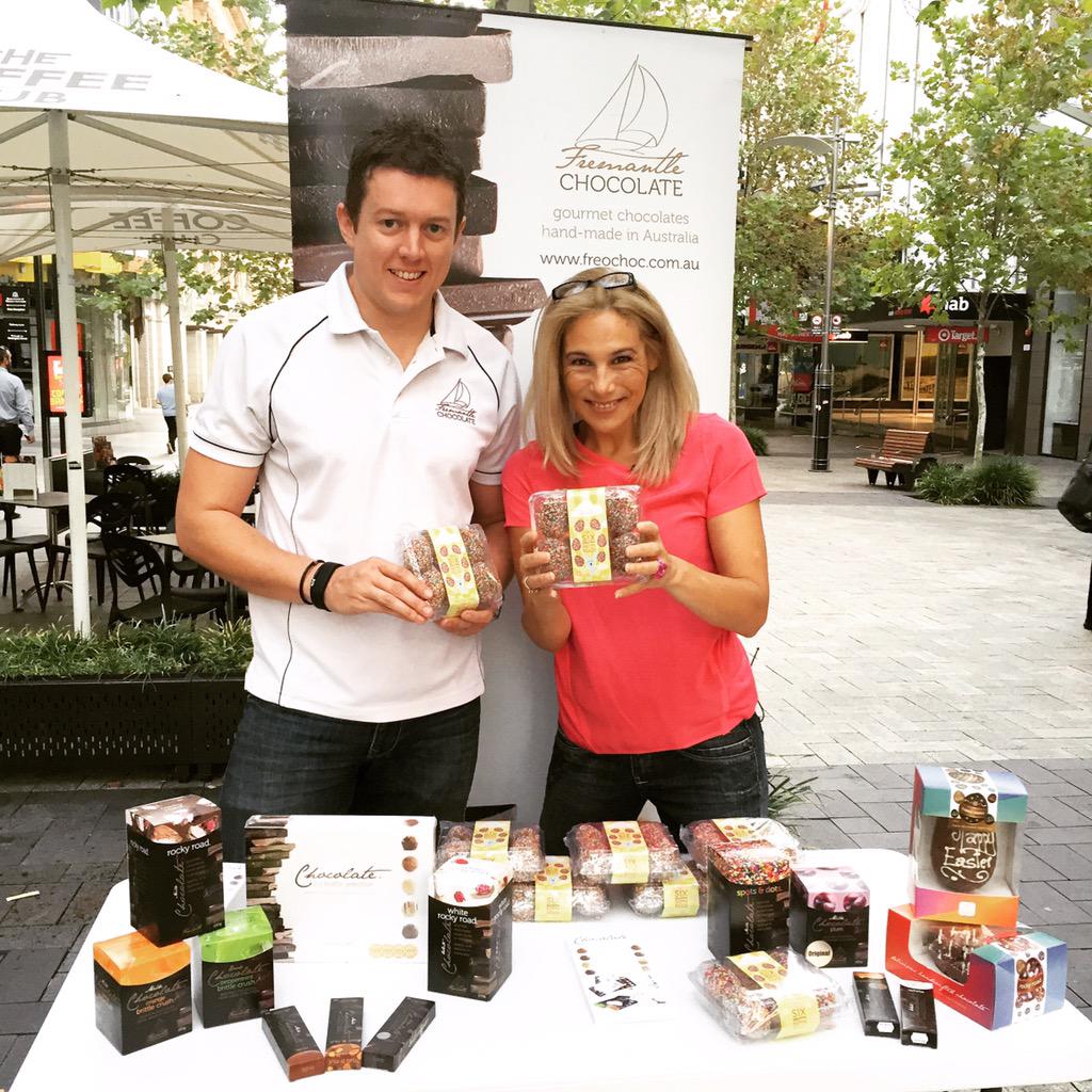 lisa_fernandez's tweet photo. OK PERTH! I'm with Andrew from @freochoc outside the #PerthUnderground for @9newsperth with #chocolate! #loveyoutim http://t.co/LfsKrI92Z3