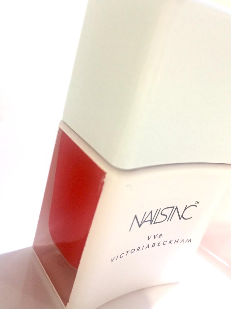 SundayNails's tweet photo. Bright, Beautiful, Bold. We turn #JudoRed @victoriabeckham @nailsinc for today's #SundayNails http://t.co/6ODhyBHIq3 http://t.co/4yzchHurWu