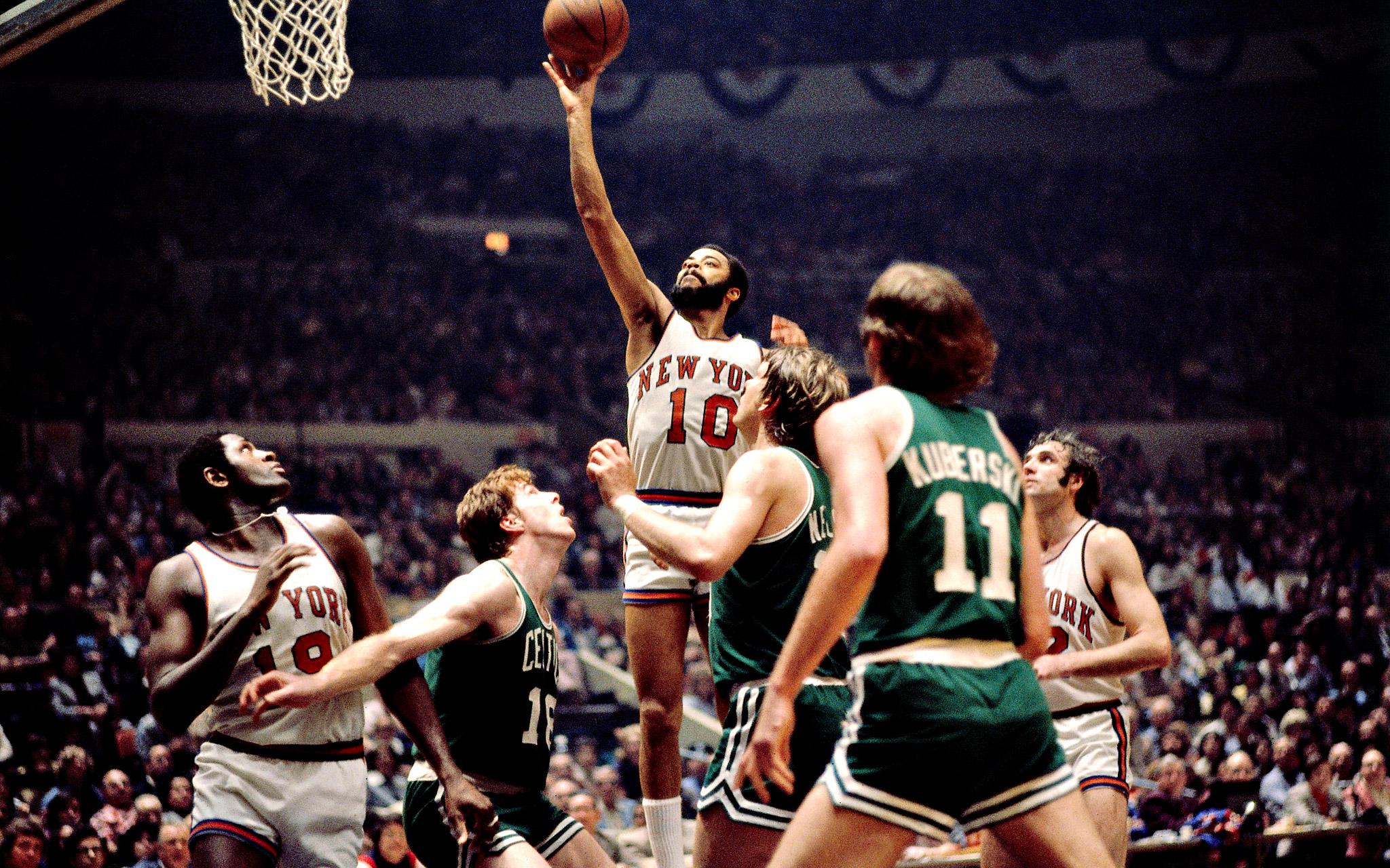 Happy Birthday to Hall of Famer, two-time Champ & Knicks legend, Walt Frazier. Defined \smooth\ in the 70s & beyond 