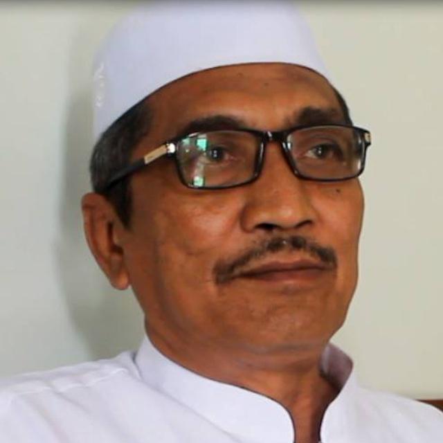 KH. Ahmad Rofiq Siraj (Rois syuriah PCNU Sidoarjo). 
"Mari kita dukung anak cucu kita untuk belajar di UNUSIDA"
..