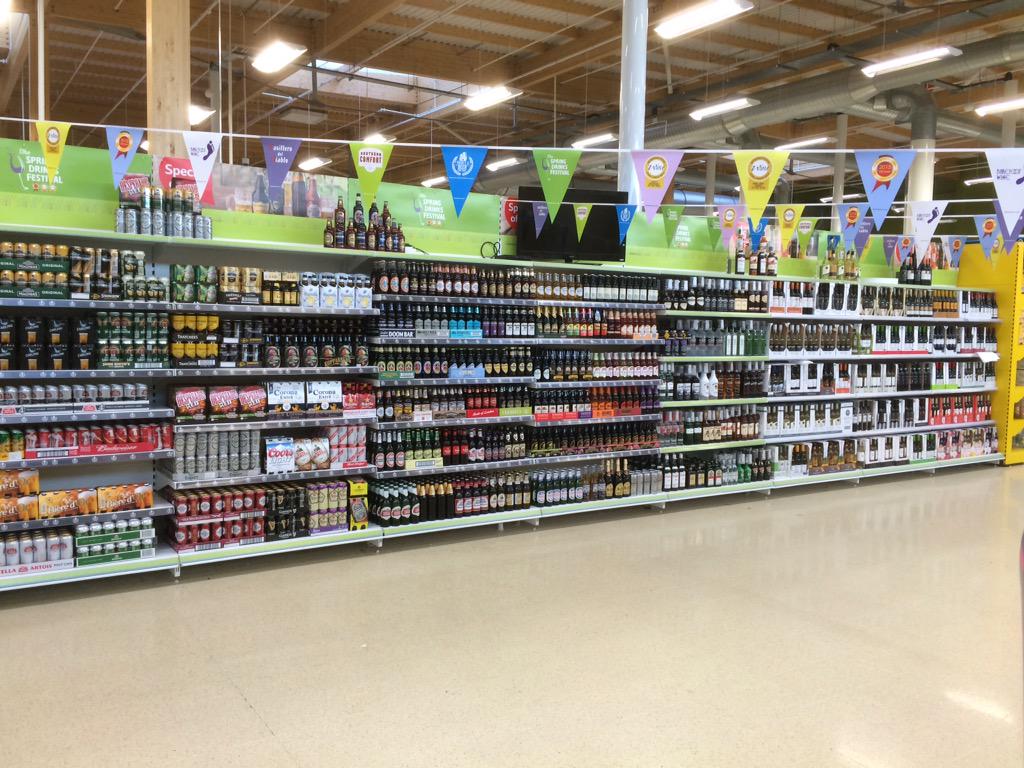 CarlHide1991's tweet photo. Easter Drinks Festival launch. Great work tonight team #epicpoweraislechange #nonfood http://t.co/uc61R3RWZo