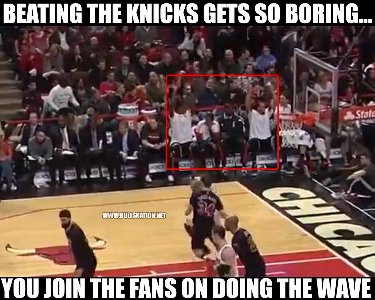 BullsNationCP's tweet photo. The Chicago Bulls last night against the New York Knicks. #DoingTheWave http://t.co/vEYgZQvSdw