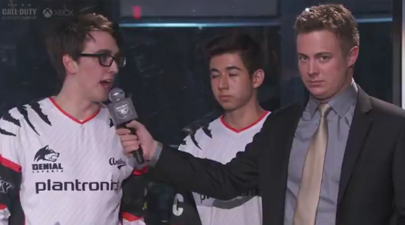 ZwebackHD's tweet image. So much emotion in one frame #CoDChampsMVP