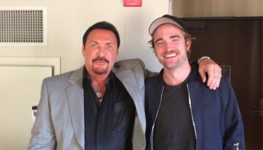 NutronicsLabs's tweet photo. Working on a new movie with Robert Pattinson, (naturally) I play a gangster, Johnny Apes. http://t.co/KicupbcbnP