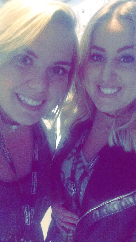 Georgiaviolet92's tweet photo. Epic frigging night! Roll on delapre park guys!!! 👌#Mcbusted #awesome @mcbusted @JamesBourne @mattjwillis http://t.co/TagQtBQfvU