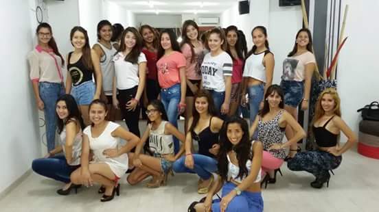ngmodelscatamar's tweet photo. Espectaculares las clases en el #CursoModelo de #NG #EventosIntegrales nuevo curso en breve http://t.co/cyWFtrD16u