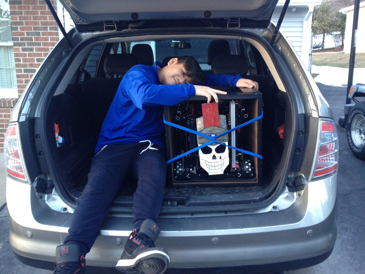 It's a long ride from the middle of New York State to St. Louis!  #OMGrobots #FedEx #FTC4082Contest