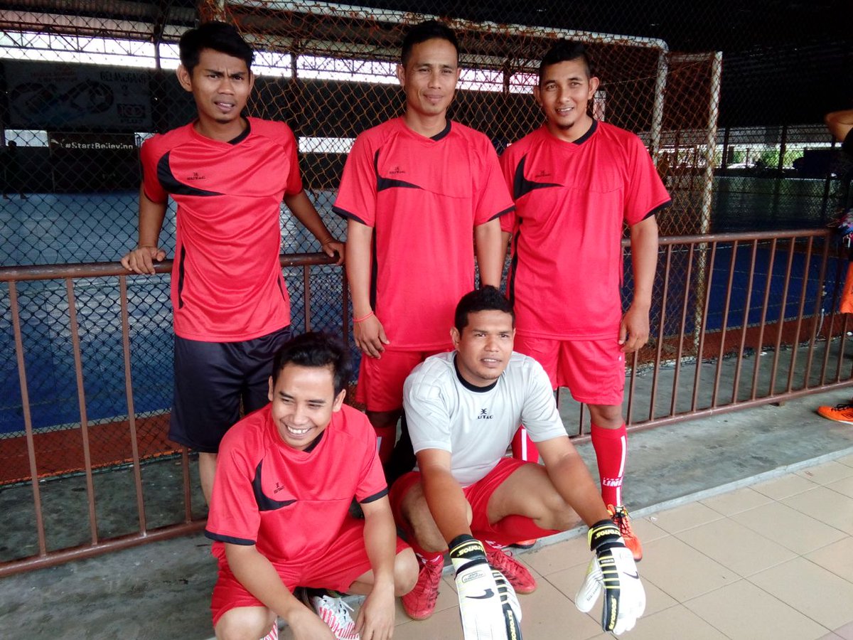 CEO_EISB's tweet photo. ENVI futsal team won 3rd place on RTM Futsal Carnival http://t.co/LqfrmFdsMA