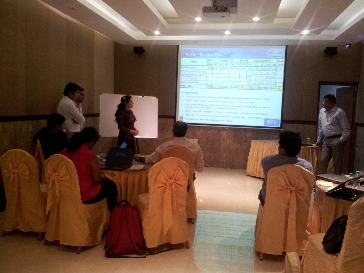 Wep_MPS's tweet photo. #WeP setting Goals for the year 2015-2016 http://t.co/OL7dhTNJQE