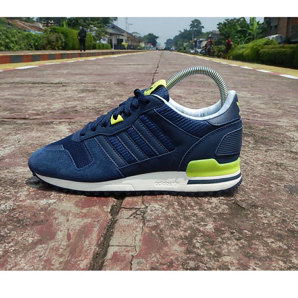 Pegashoes Bandung on Twitter Adidas  ZX700 Size 38 