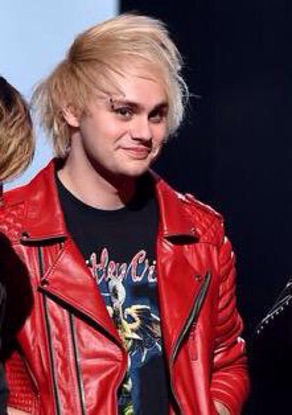 I'VE NEVER LAUGHED SO HARD IN MY LIFE