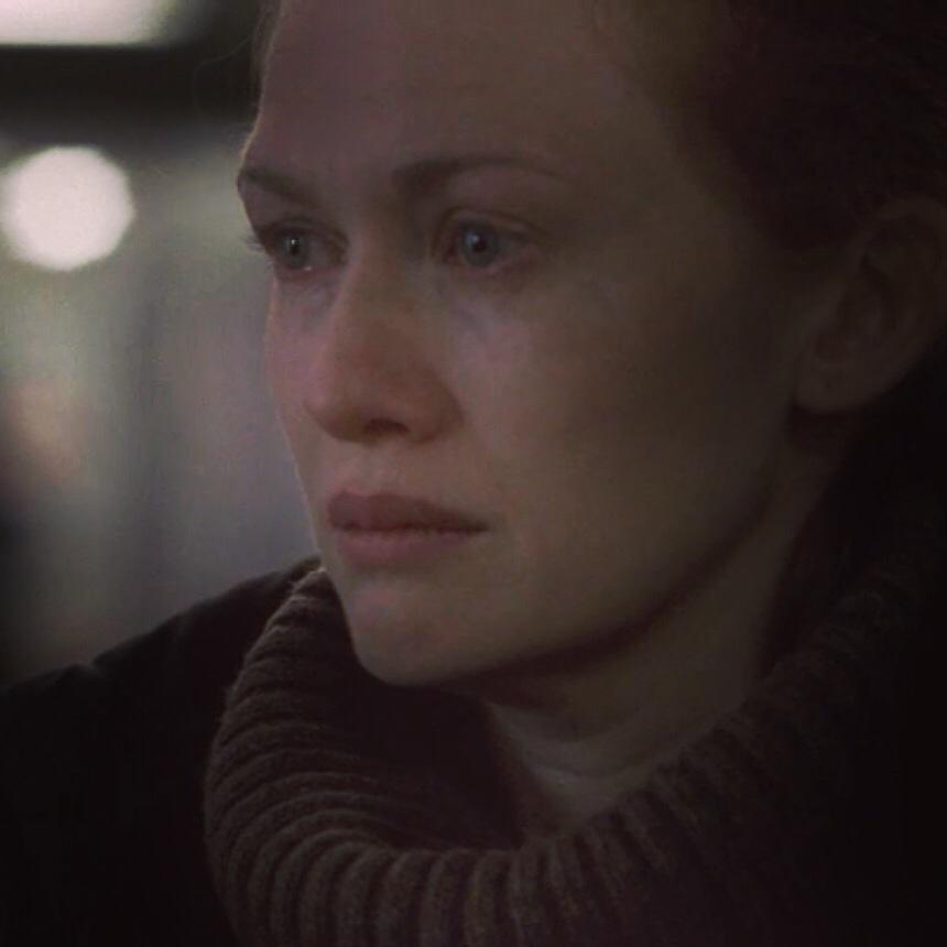 TheKillingNFLX's tweet photo. "I guess I wanted to be that person, you know, living on an island, working nine to five, not smoking, but I..." http://t.co/rv72HMF7xu