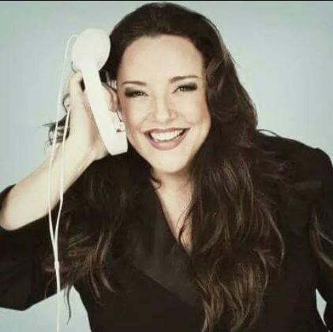 Thayac40's tweet photo. A Ana ligando para mim e dissendo que me ama hahaha http://t.co/FC3GB7FY9O