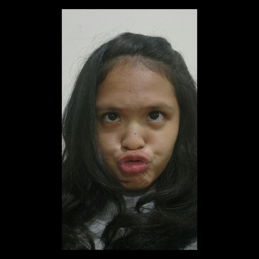 athyaarlene's tweet photo. Wkwkwk mouth duck http://t.co/DpQozCsDlP