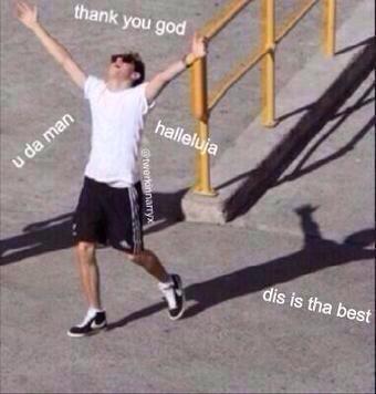 "glenn quedó rodeado por caminantes"

"de todas formas sobrevivió"

el fandom: