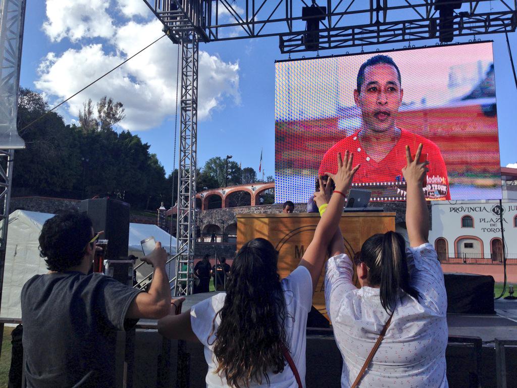 NancyBailon's tweet photo. @mousetung puro sabrosura papรก en #ModeloFTRally #ModeloSabor ๐๐ถ๐พ๐ถ @CervezaModeloMX http://t.co/lPAS2RoqRi