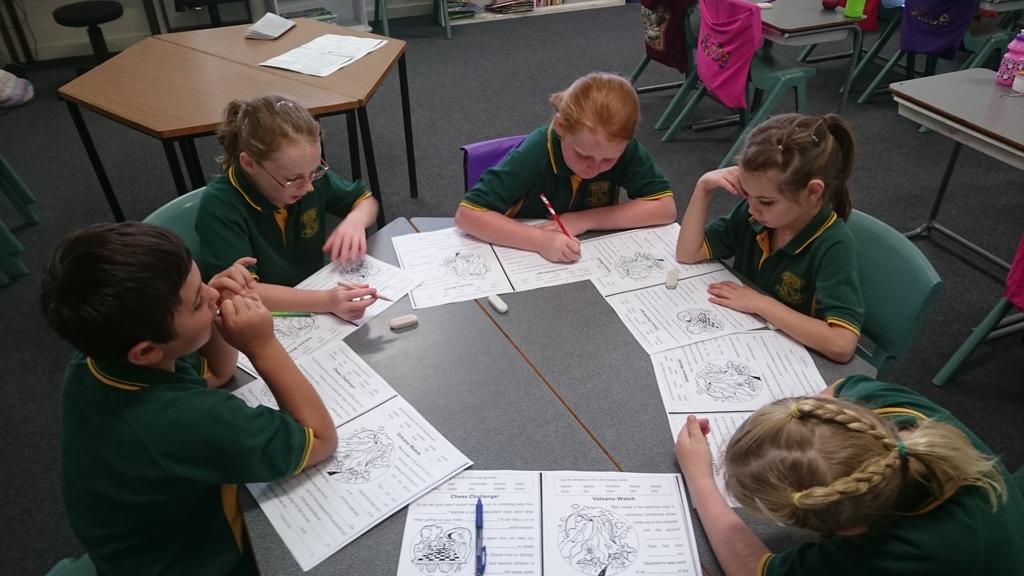 CassidyMick's tweet photo. Principal's Yr 2/3 reading 📖 group today http://t.co/PUuRG1eHp0