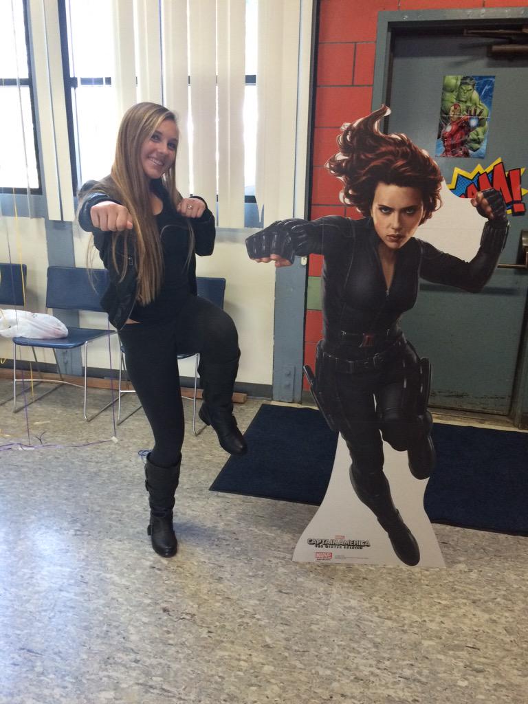 ashbashisbomb's tweet photo. practically the same person #hbdlo π http://t.co/v7YzLgfJWD