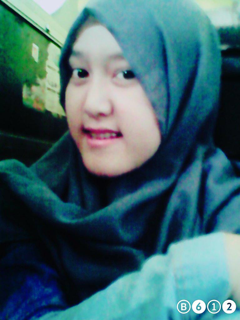 FandaIntan tweet picture