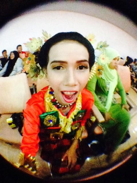 Putrinurhadijah's tweet photo. At RRI Pensi Smadas Paradise 15' http://t.co/CFBdbykaVt