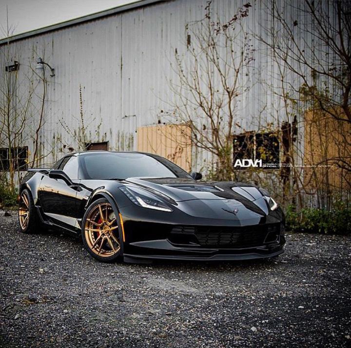 LibertyWalkCars's tweet photo. Black on Gold #Corvette http://t.co/3OF9jCED0N