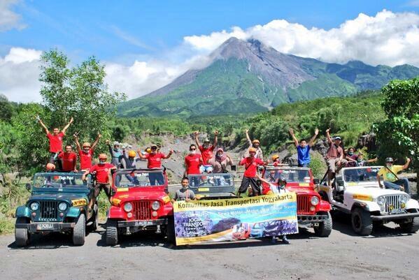 nyewain's tweet photo. Sewa Mobil Wisata di Jogja - https://t.co/g7ZjrHwHWf http://t.co/9BZHjFLqlc