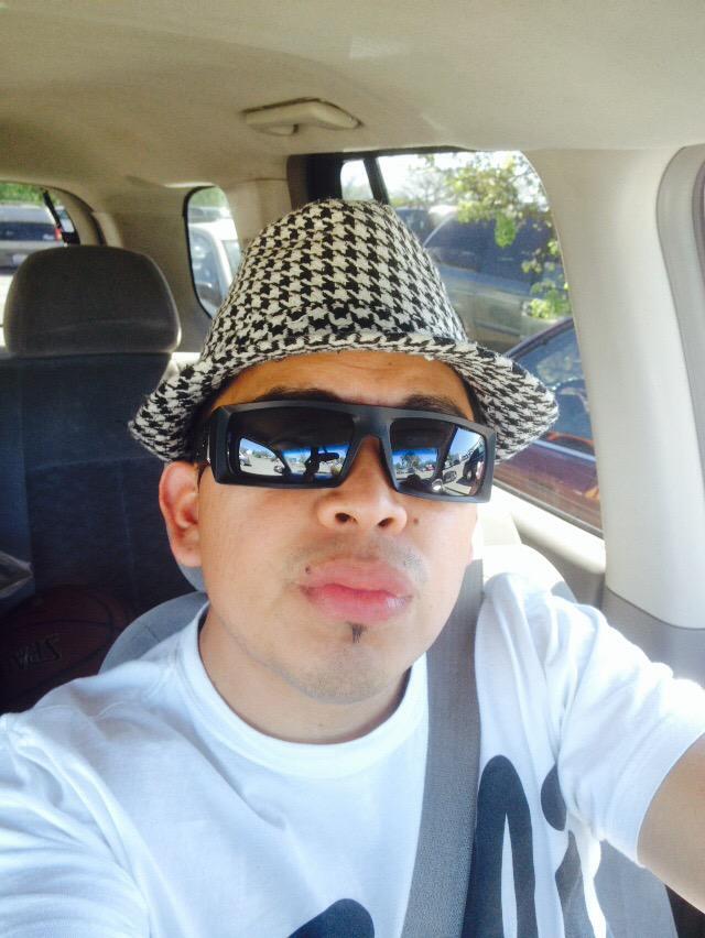 Eribeenz's tweet photo. Played oldies all day. God bless the this evil  world we now have to call home !!! zZzzzzzZZzzzzz http://t.co/GYOOul4zwt
