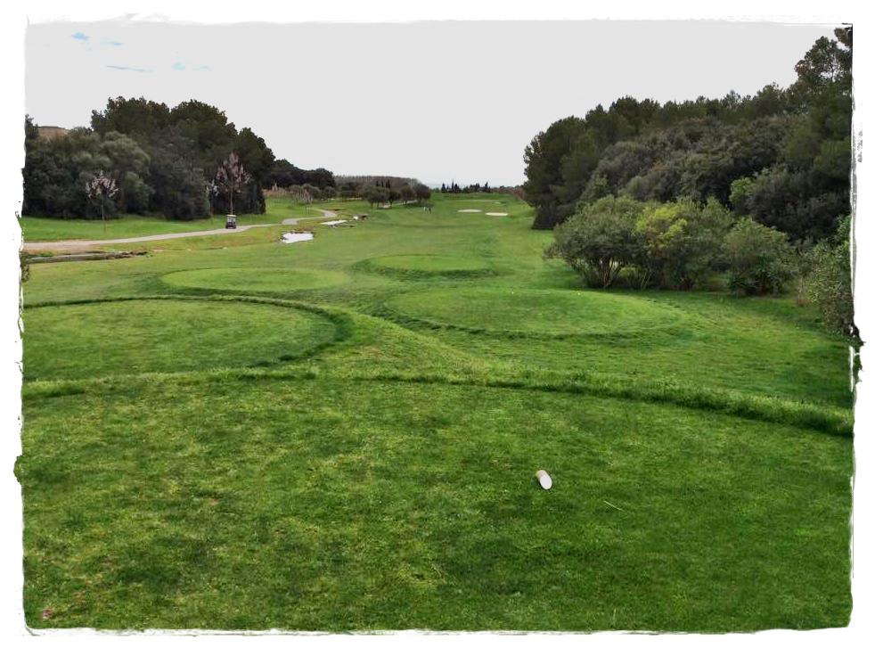PulaGolf's tweet photo. #Mallorca #PulaGolfResort #AlwaysON #Hole4 #Whitebars Come On  #Enjoy #TheGolfingExperience 
http://t.co/QcQEzbxayX http://t.co/S18S7wONVY