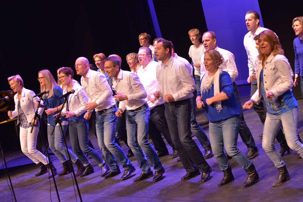 REMINDER! Vanavond open repetitie bij Repeat. Op zoek naar mannen EN vrouwen. meer info: popkoorrepeat.nl RT=fijn!