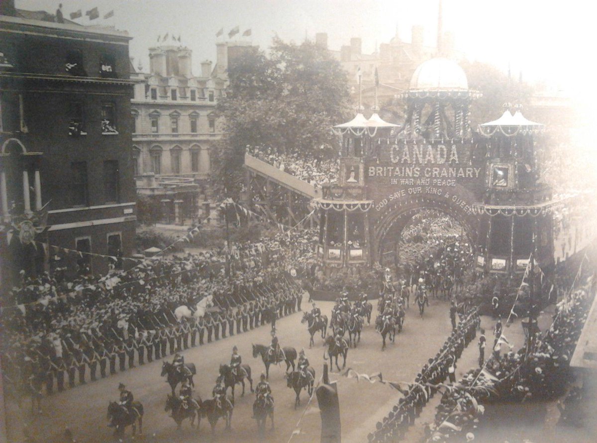 OldeBritain tweet media