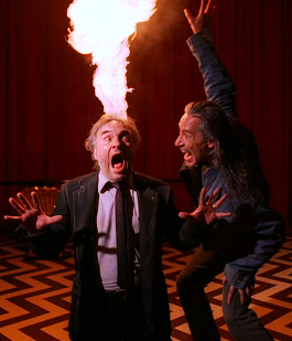       Happy birthday Kenneth Welsh aka Windom Earle!
3 30                               