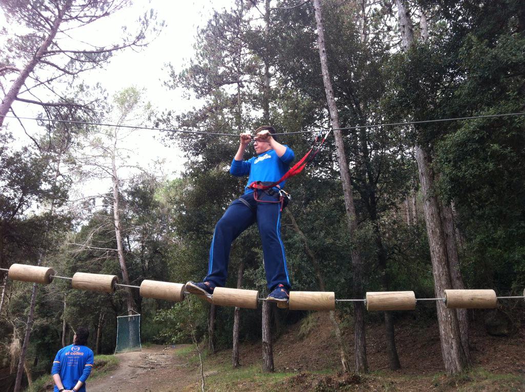 Els cadets "penjats" al bosc vertical! #campus3segons #3rdia #boscvertical #collell