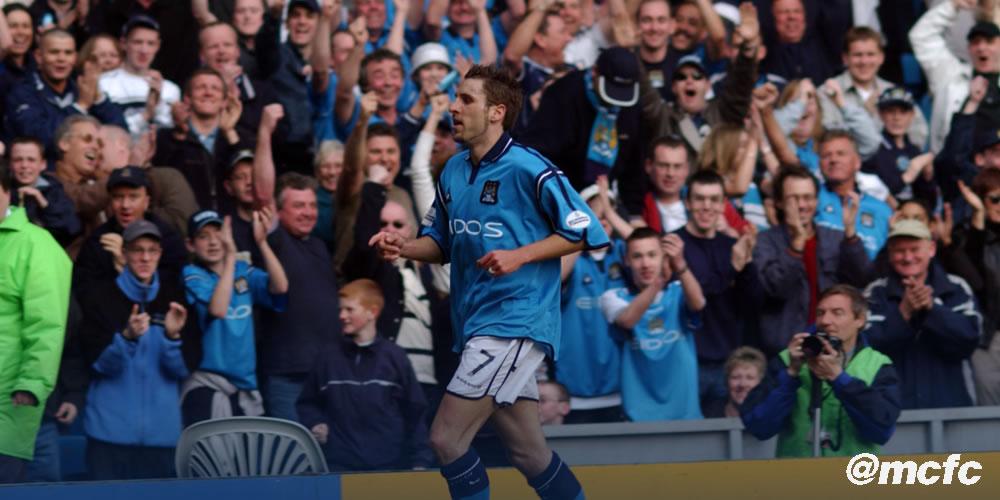 ManCity's tweet photo. On this day in 2002, @hucks6dh6 bags a hat trick as #mcfc beat @Official_NFFC 3-0 at Maine Road. http://t.co/SDF2YTMjtZ