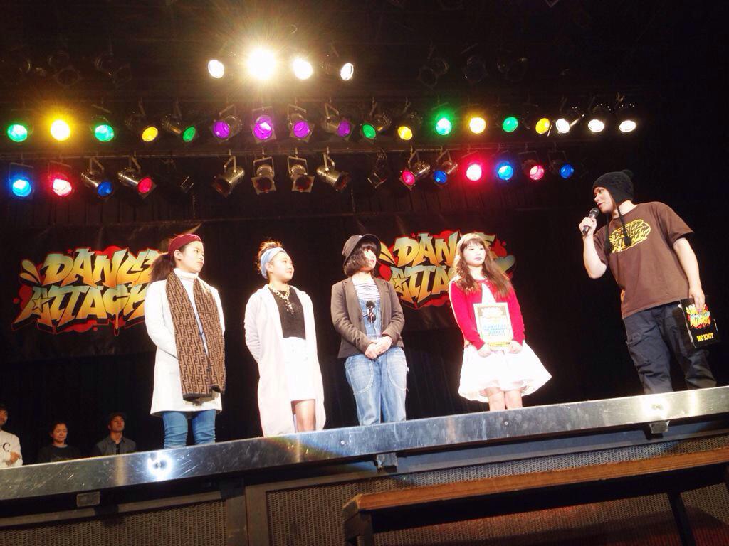 OMEchick4amsk's tweet photo. DANCE attack大阪は
特別賞でした。
夏も挑戦できたらなー！！と
思います⚡️⚡️⚡️💗
TUKIKUMAとamipesoと
ご飯も💎✨ 感謝でいっぱい！！
ほんごうさんスタジオレンタル
ありがとうございました。 http://t.co/3z1ZYpi3wr