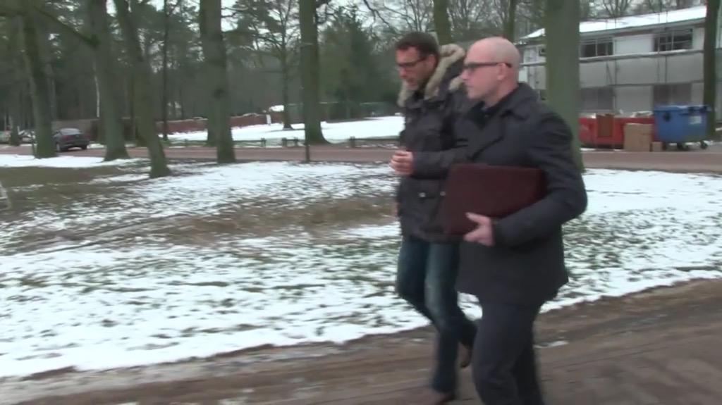 larssorensen's tweet image. Assistent to @arkovb for a day @EFRBusinessWeek you can watch the episode on @7ditches 7ditches.tv/aflevering/170…