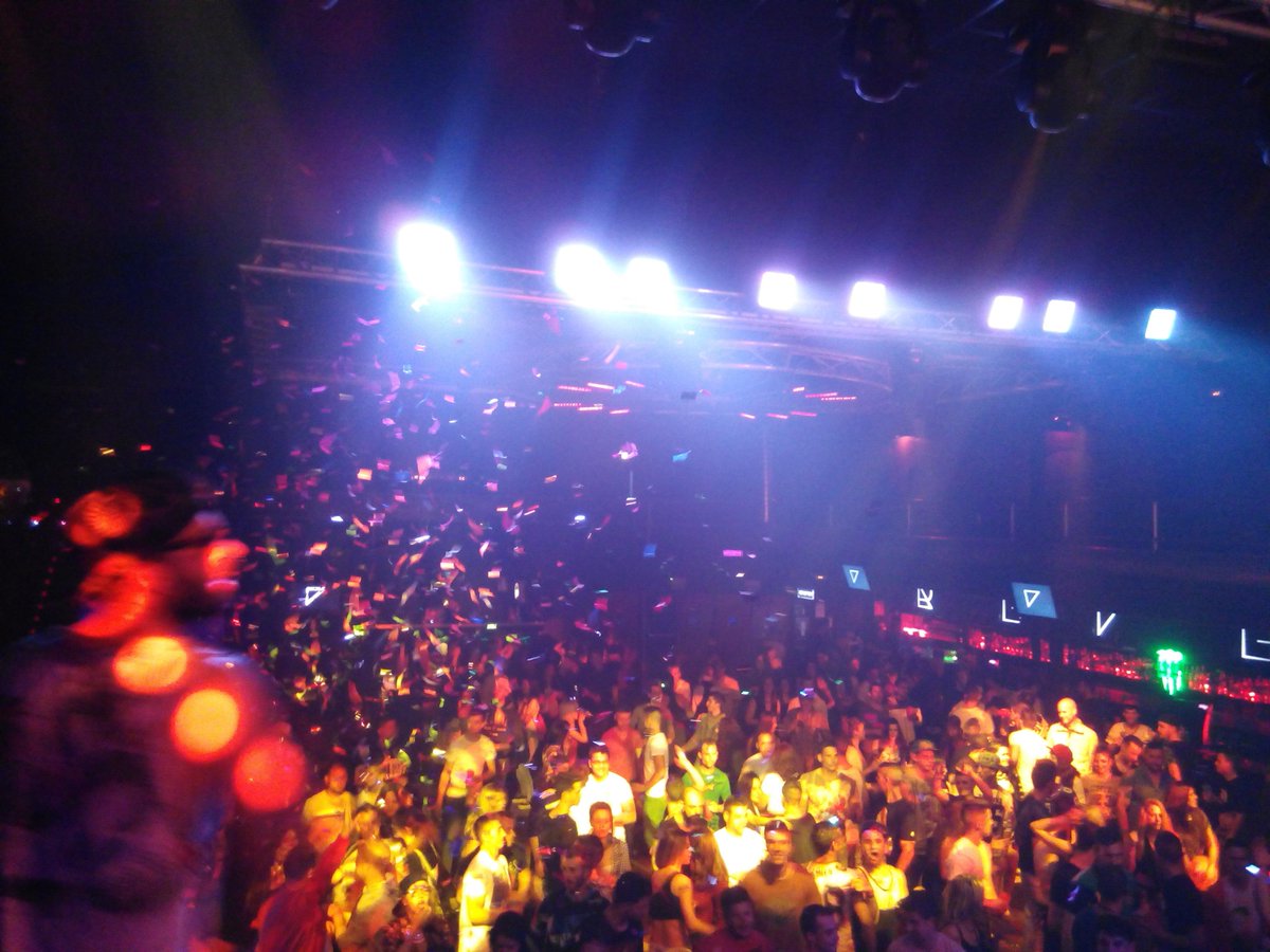 InfoBangClub's tweet photo. Agradecimientos a todos los asistentes que asistieron a nuestro evento el pasado 28 de Marzo en Revert @InfoCopera !! http://t.co/B1H8rg09Jb
