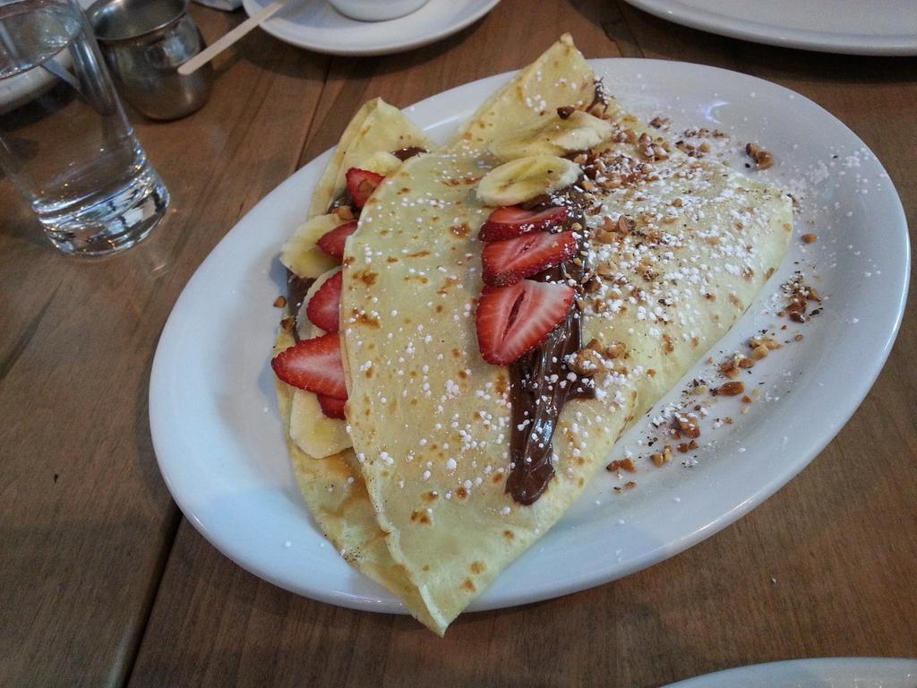 LilaDala's tweet photo. @CrepeCoCafe we could taste The Fruits of the Spirit in your food and service. Thank you! http://t.co/RbRn0vgV9v