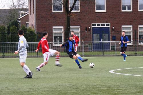 <a href="/SCMillingen/">SC Millingen</a> heeft weer hoop na zege op <a href="/JongeKrachtNL/">JongeKrachtNL</a>(fotoreeks) hetgeldersevoetbal.nl/millingen-heef… #fotoreeks