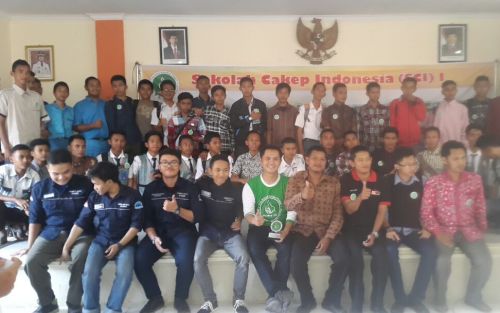 edupostID's tweet photo. Sekolah Cakep Indramayu Mengupas Kiat Menjadi Pelajar Kreatif dan Inspiratif http://t.co/2FKQTXaGzD http://t.co/vE6Ctp0Zdh
