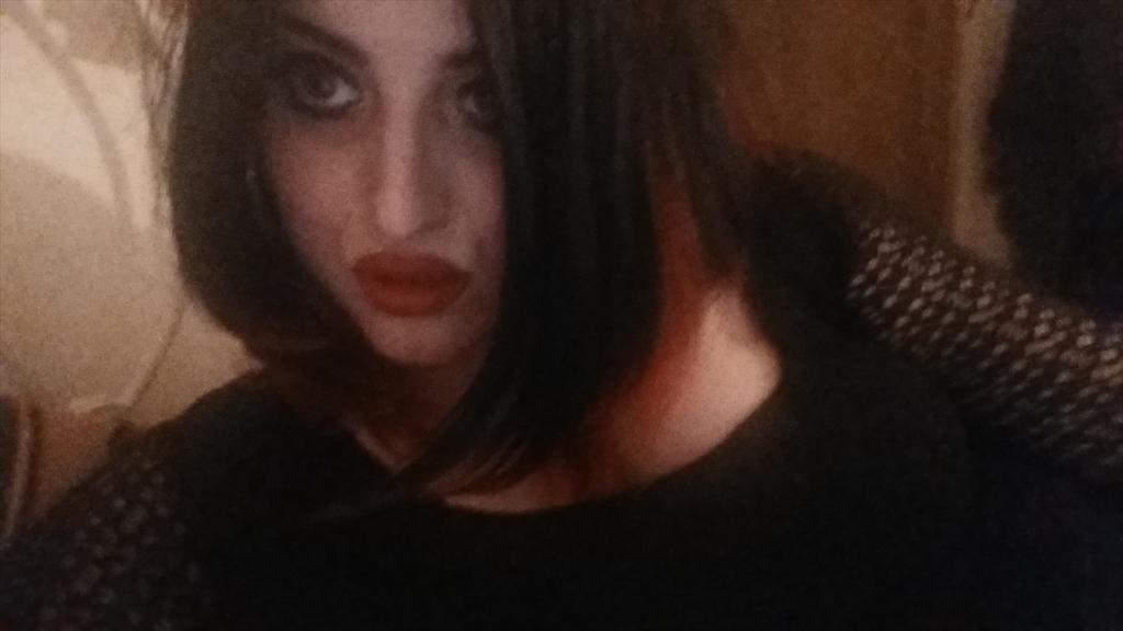 CourtneyDelray's tweet photo. #worshipme #spoilme now!
#femdom #paypig 
#Finacialdomination 
#RT http://t.co/ZykZU5zzJH