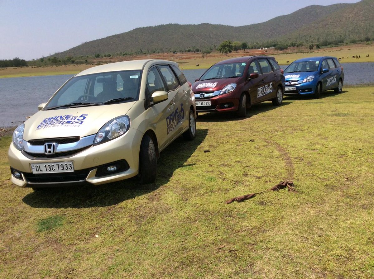 HondaCarIndia's tweet photo. Some more glimpses from our #DriveToDiscover5 rally headed from Coimbatore to Bangalore http://t.co/O5diPbRkMW