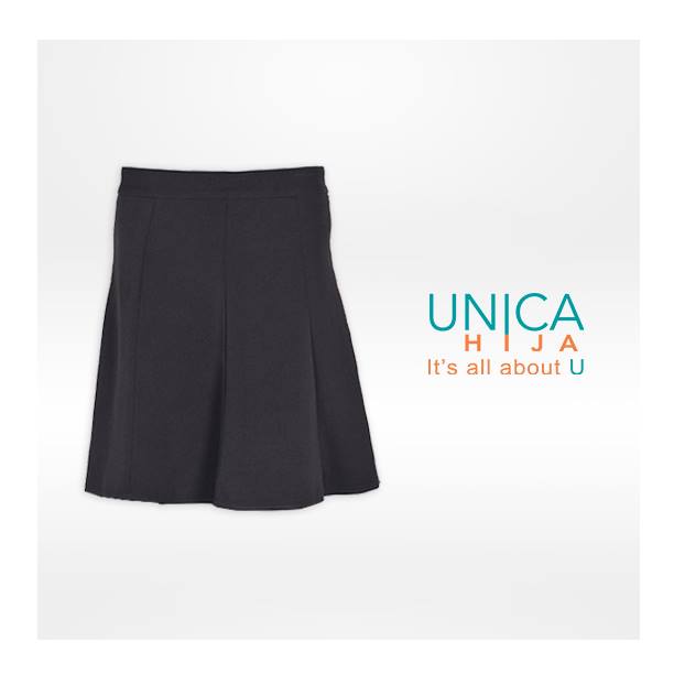 wearunica's tweet photo. Staple black skirt that can match any blouse! <3 #skirt #panelcut http://t.co/4DSVwQYtHm