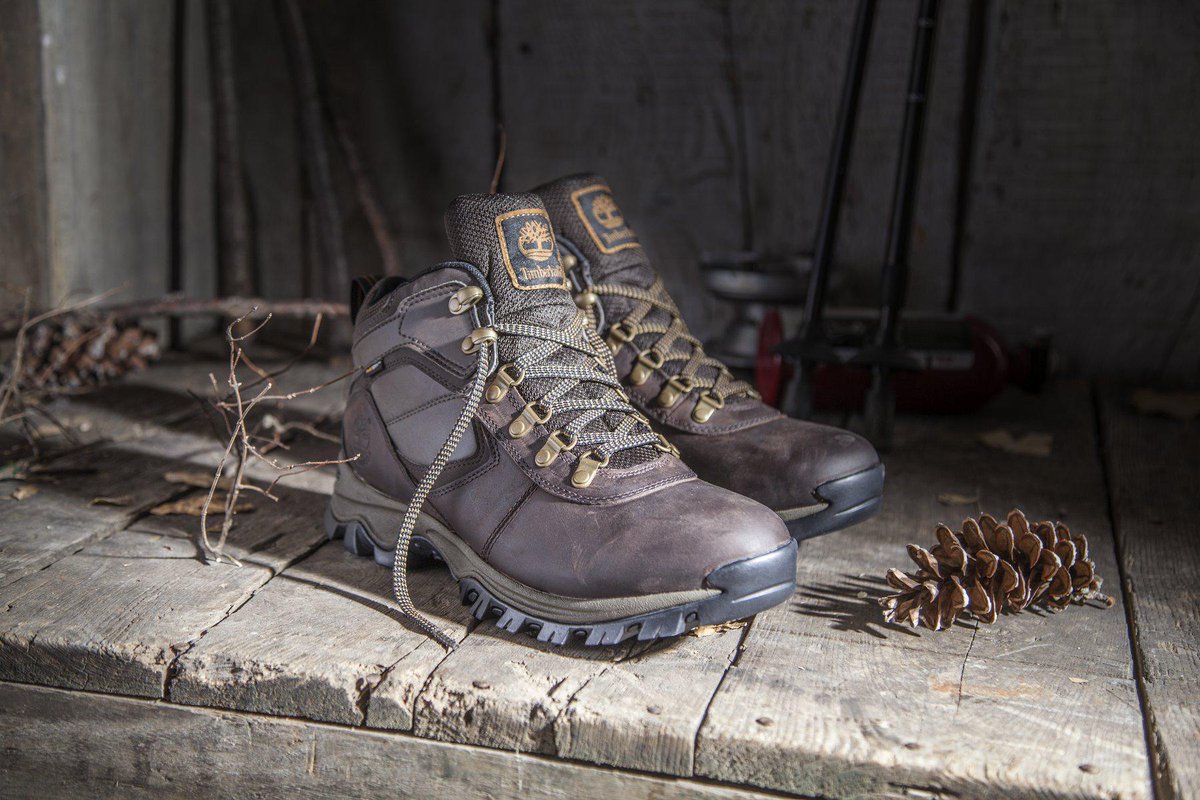 timberland earthkeepers on feet