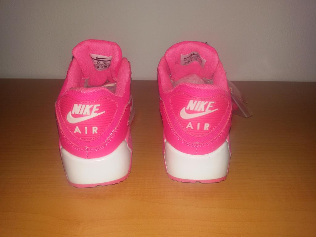 cristianmodas's tweet photo. AIR MÁX 90 👟 
TALLA 36 DISPONIBLES http://t.co/FEeaEUqKuc