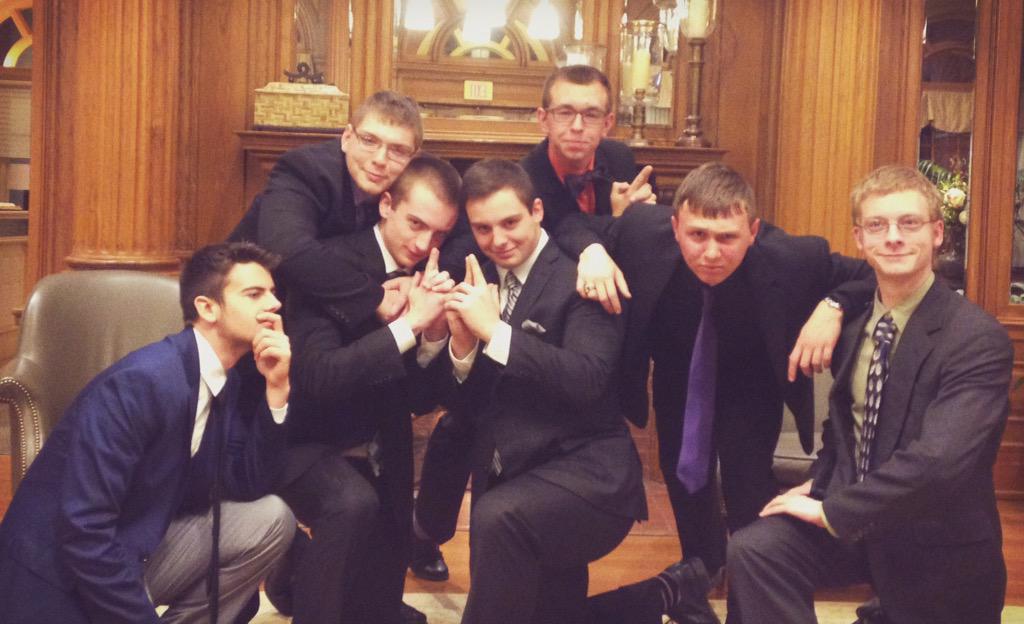 FIJI_PI_Chapter's tweet photo. We are proud to introduce to everyone the newly initiated Zeta Class of the Pi Chapter! Congrats brothers! http://t.co/aZg96BdKXM