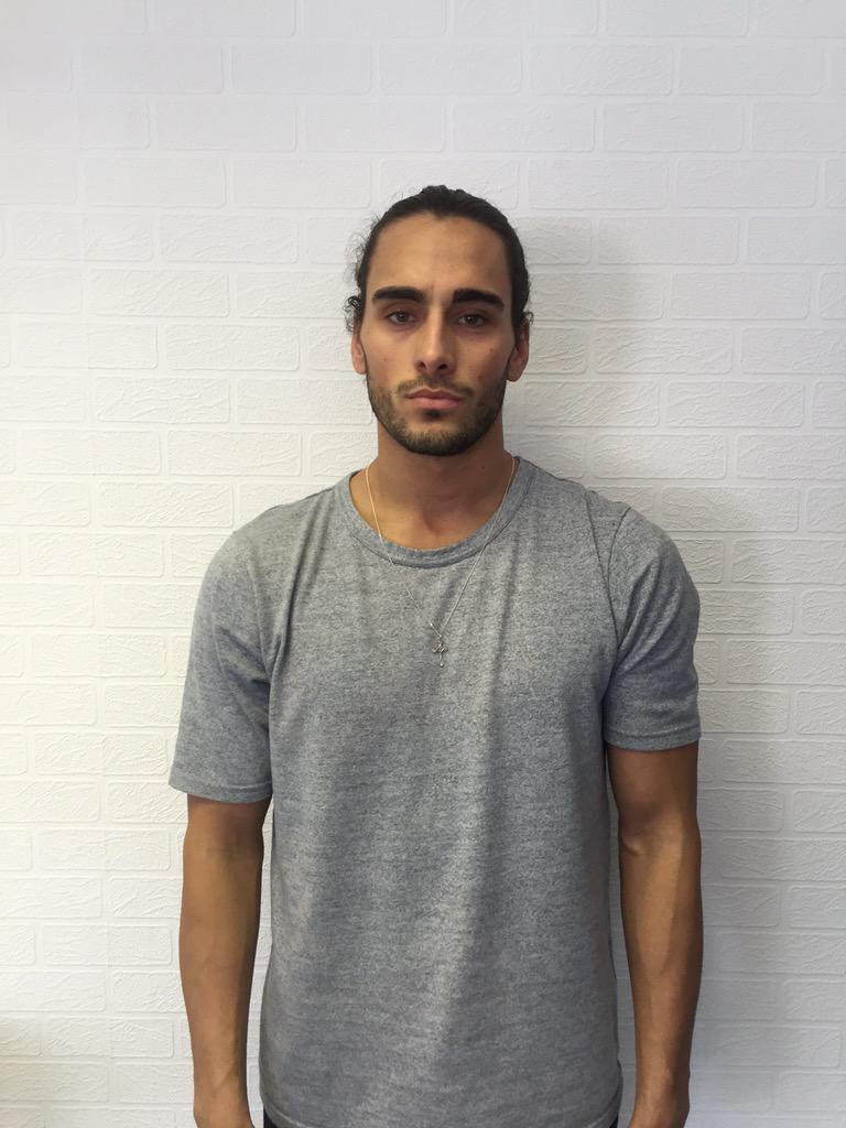 savalasmodels's tweet photo. Look who dropped into #ModelModays @savalasmodels HQ today ! We love finding a new face. #savalasscout http://t.co/d5OJVohW4i