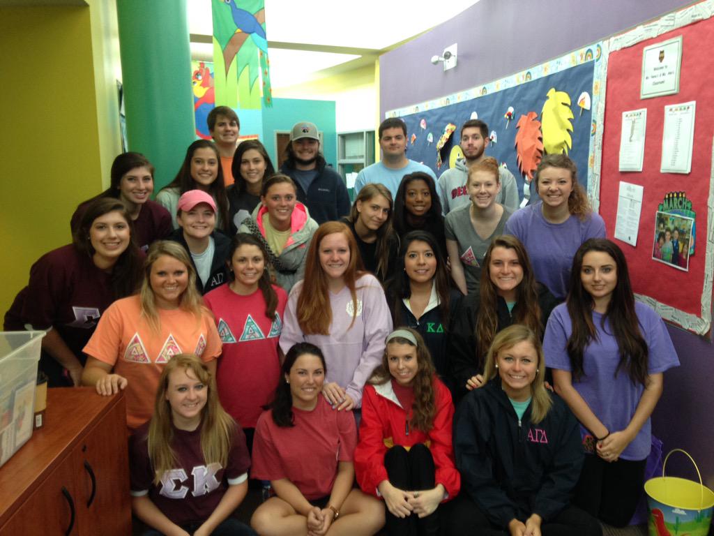 UWG_GPB's tweet photo. Hunting for eggs with our Pre-School is more fun when we are all together! #UWGGreekWeek15 #GoWestGoGreek http://t.co/PTcClsIJ2W